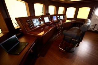 M&M superyacht - Wheelhouse